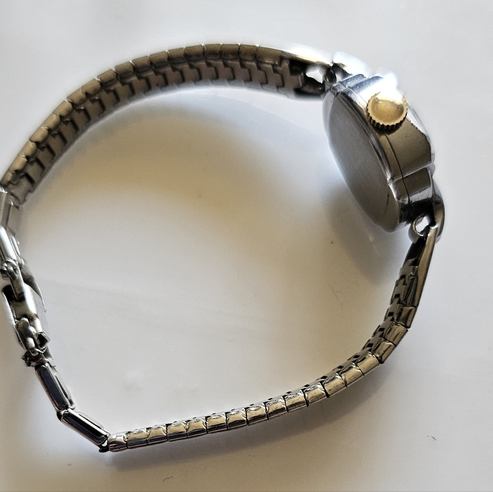 Vintage Harman Swiss Ladies Silver Tone Mechanical Watch , For Parts And Repair - Picture 14 of 16